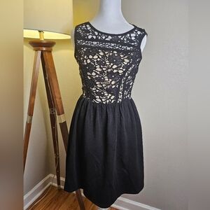 Xhilaration Black Floral Lace Zip-Up Knee Length Dress Size Small